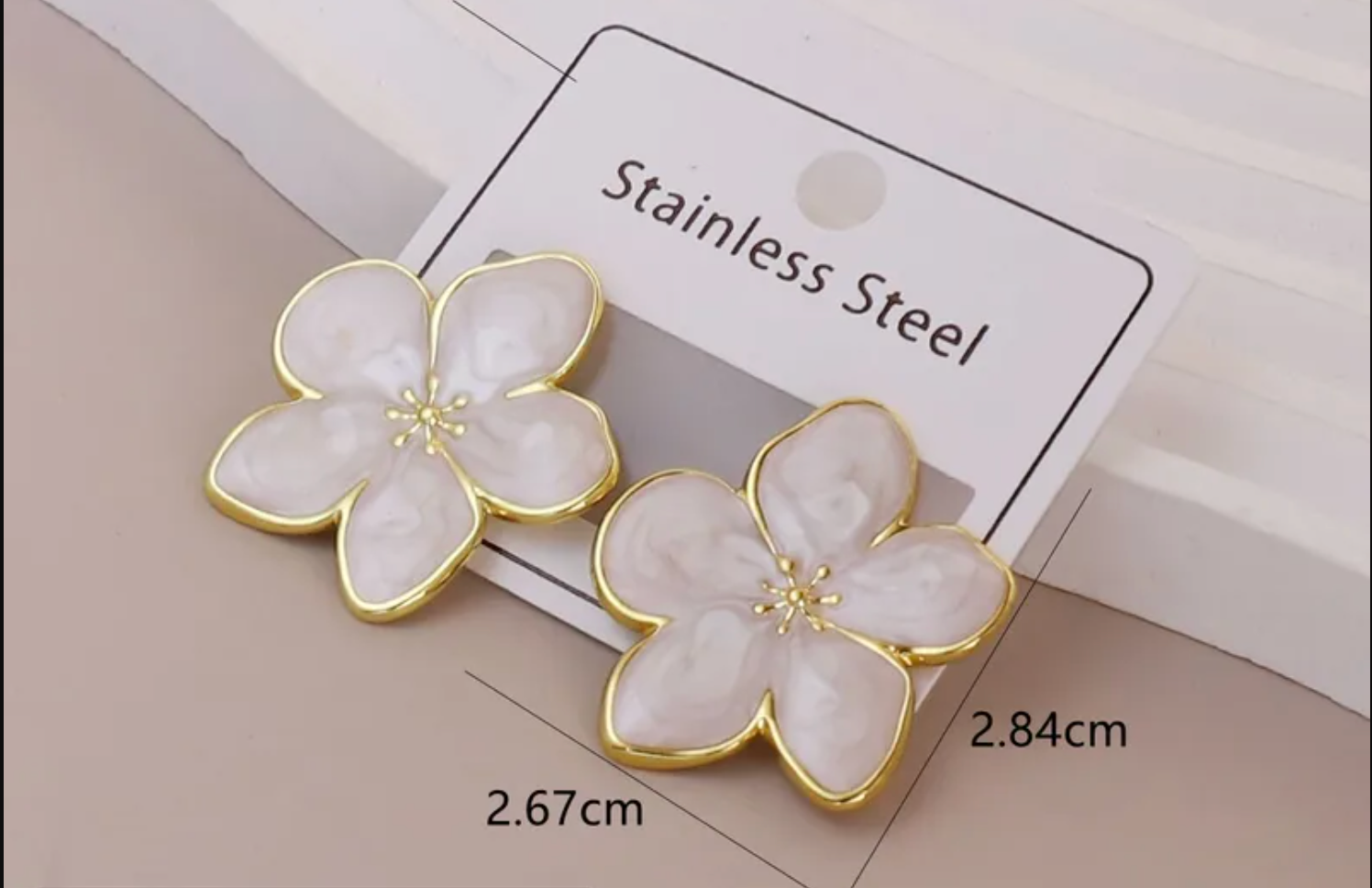 Boucles d'oreilles fleurs blanches Acier Inoxydable